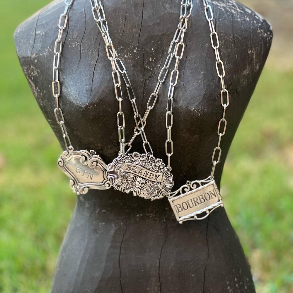 “Bottoms up” Necklace NWT
